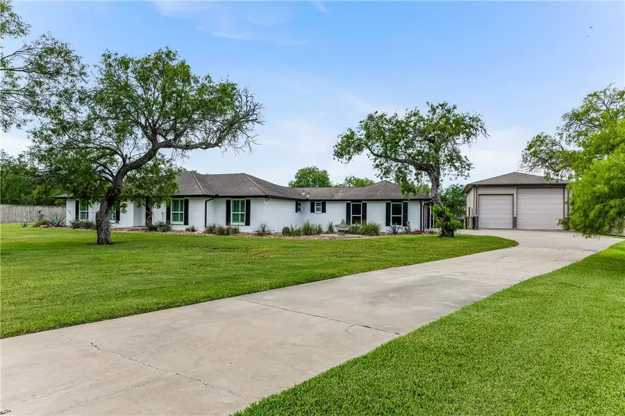 4069 Bobwhite, Robstown, TX 78380 - Image #2