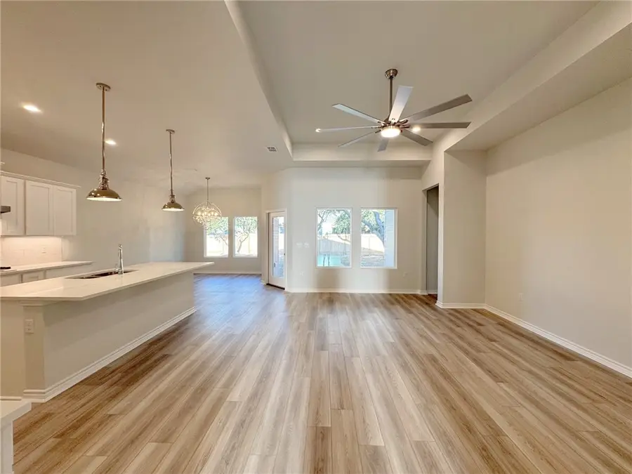 101 Broad Oak Drive, Rockport, TX 78382 - Image #2