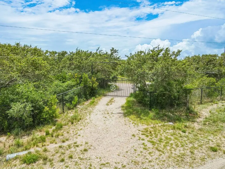 120 Wishert, Rockport, TX 78382 - Image #2