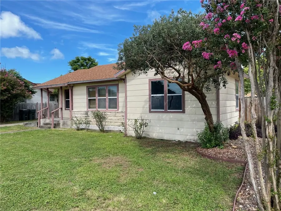 4706 Mable Street, Corpus Christi, TX 78411 - Image #2