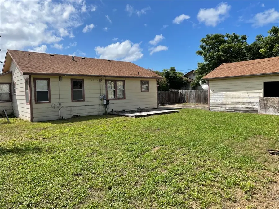 4706 Mable Street, Corpus Christi, TX 78411 - Image #3