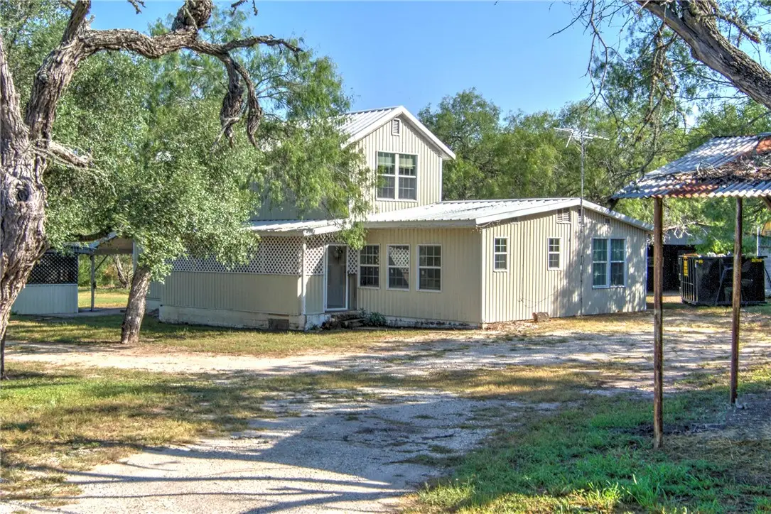 118 Island Drive, Lake City, TX 78368 - Image #1