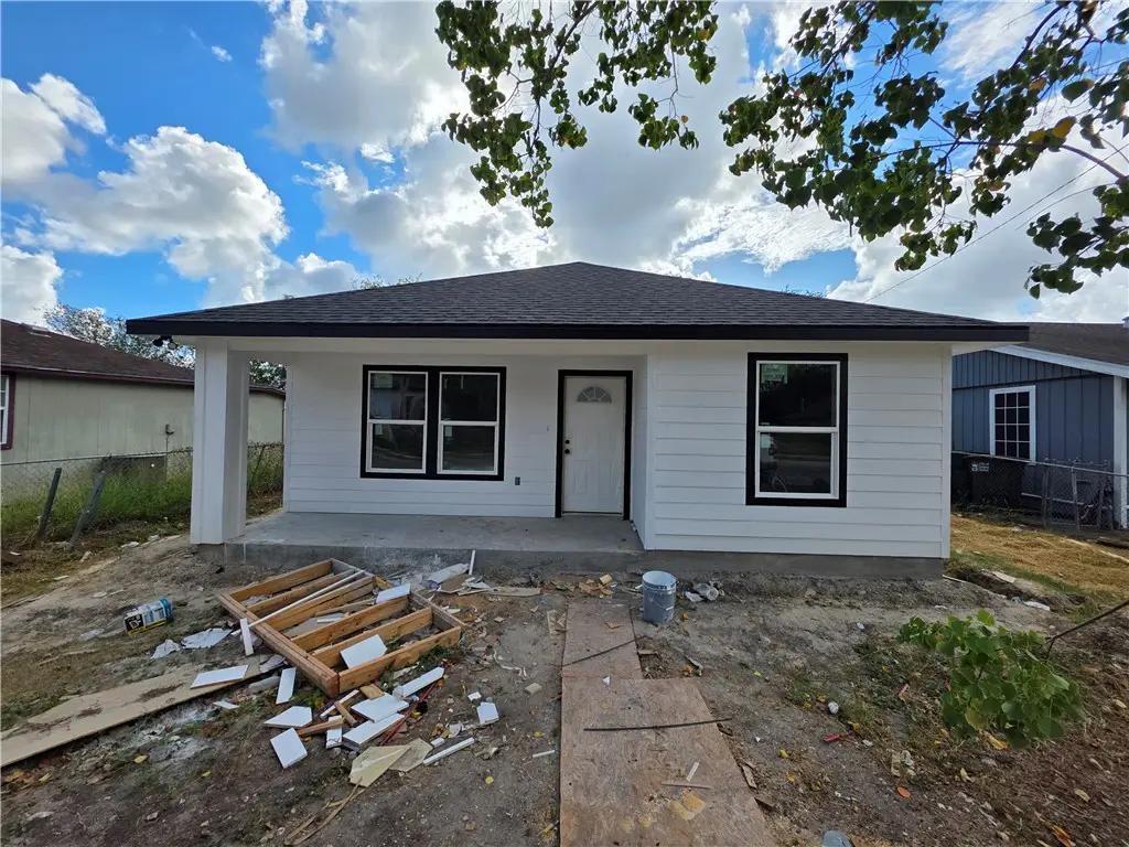 1018 Beechcraft Avenue, Corpus Christi, TX 78405 - Image #1