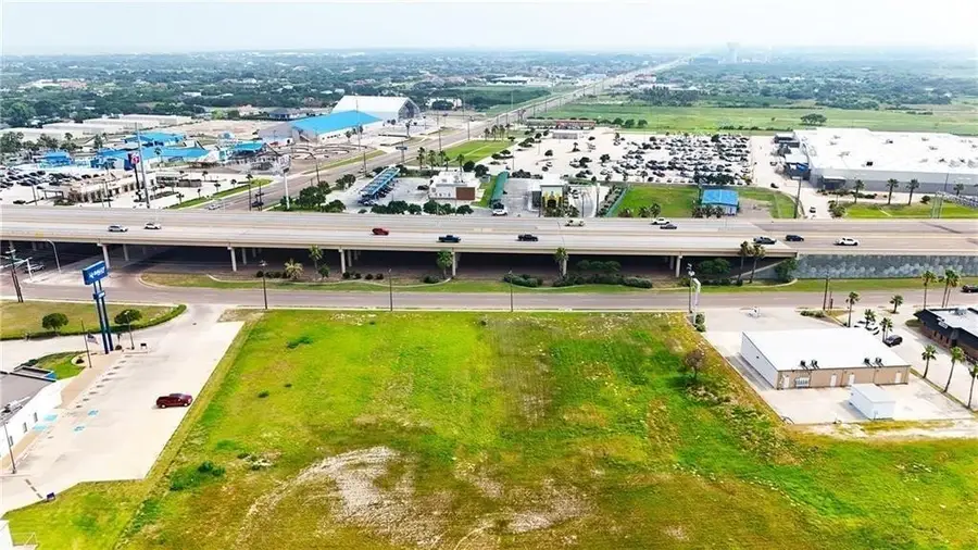 9526 S Padre Island Drive, Corpus Christi, TX 78418 - Image #2