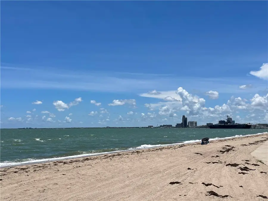 4242 Gulfbreeze Boulevard #606, Corpus Christi, TX 78402 - Image #2