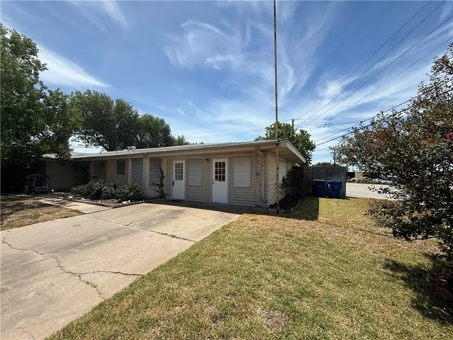 1002 Diomede, Portland, TX 78374 - Image #2