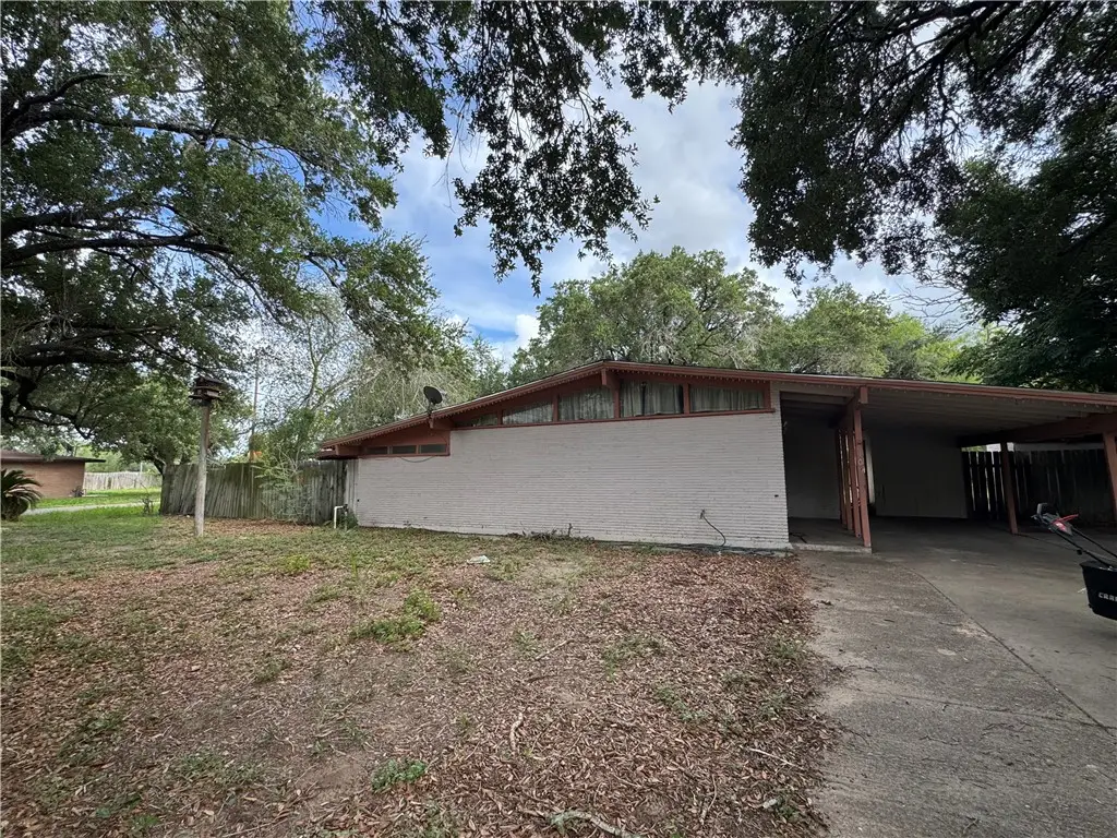 409 Taylor Road, Falfurrias, TX 78355 - Image #1