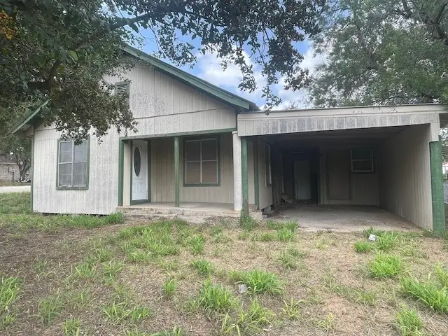 502 E Linar Street, Hebbronville, TX 78361 - Image #1