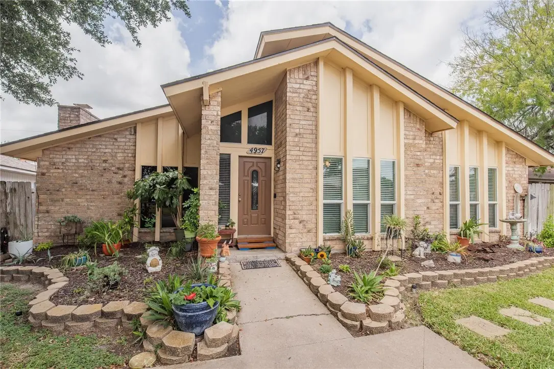 4957 Shadowbend Drive, Corpus Christi, TX 78413 - #1