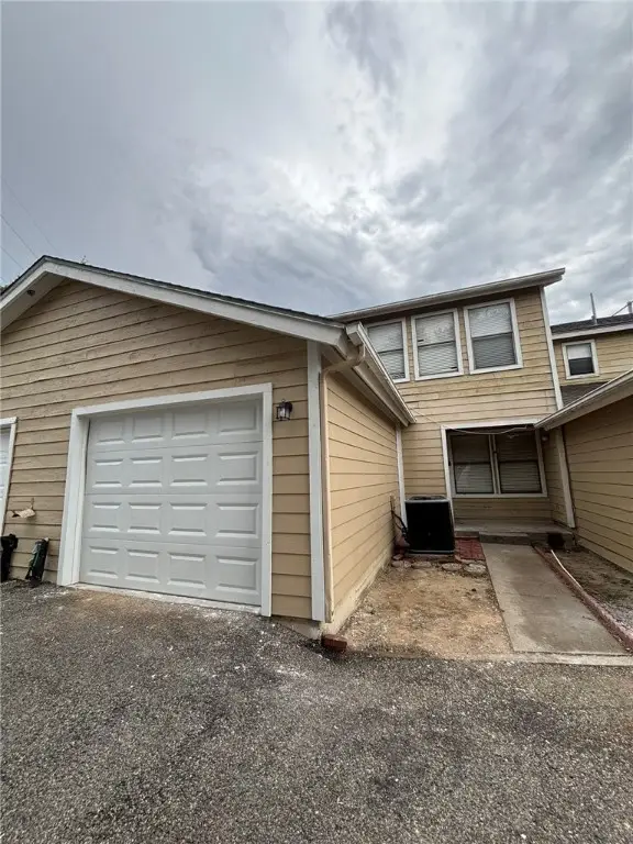 4401 River Valley Drive #503, Corpus Christi, TX 78410