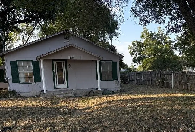 1801 E Hwy. 285, Falfurrias, TX 78355 - Image #1