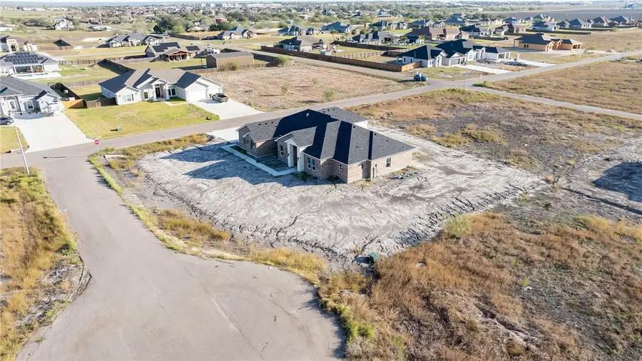 4710 Pinot Noir Court, Robstown, TX 78380 - Image #2