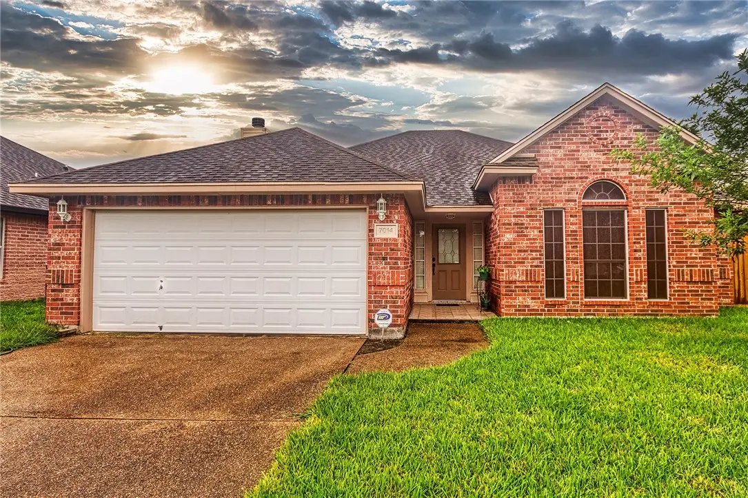 7014 Mona Lisa Circle, Corpus Christi, TX 78413 - Image #1