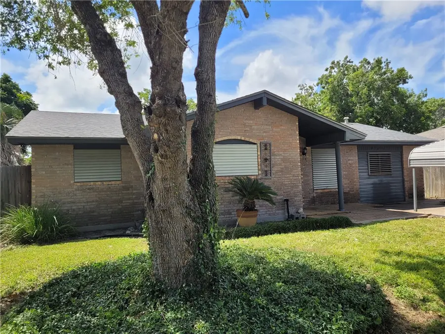 2021 Melisa Lane, Corpus Christi, TX 78412 - Image #2