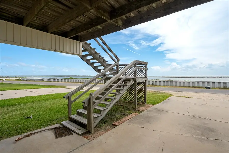 531 Bayshore Drive, Ingleside, TX 78362 - Image #3