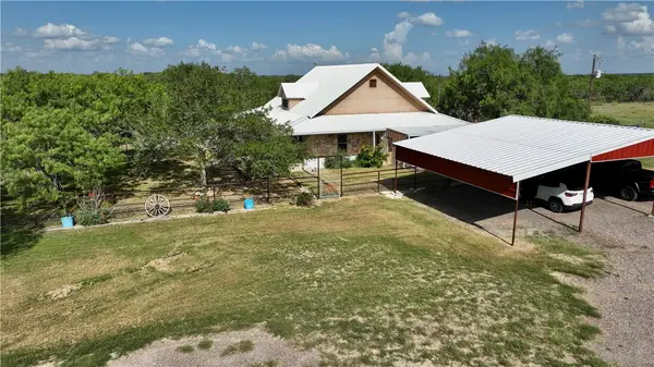 571 Fm 799, George West, TX 78022