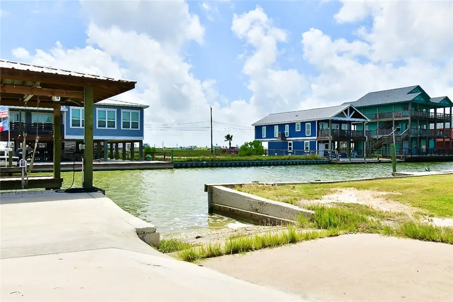124 Belaire Drive, Rockport, TX 78382 - Image #3