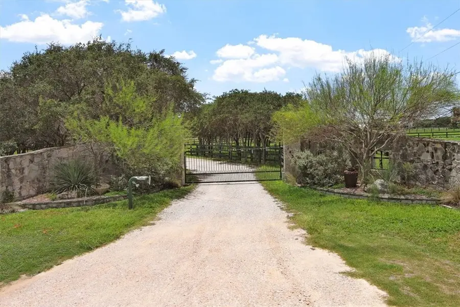 1433 Glenoak Drive, Corpus Christi, TX 78418 - Image #2