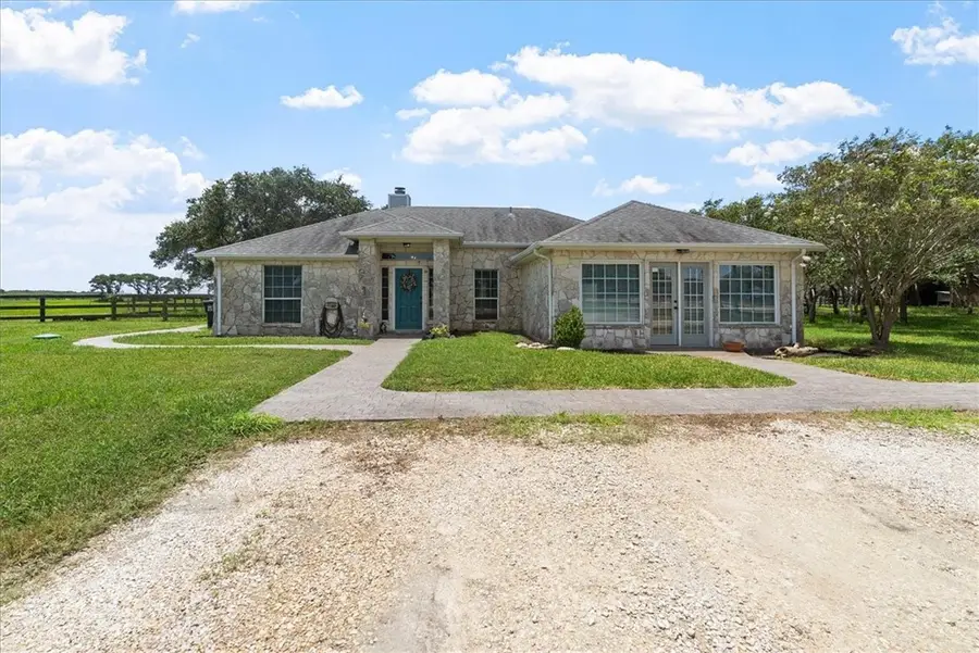 1433 Glenoak Drive, Corpus Christi, TX 78418 - Image #3