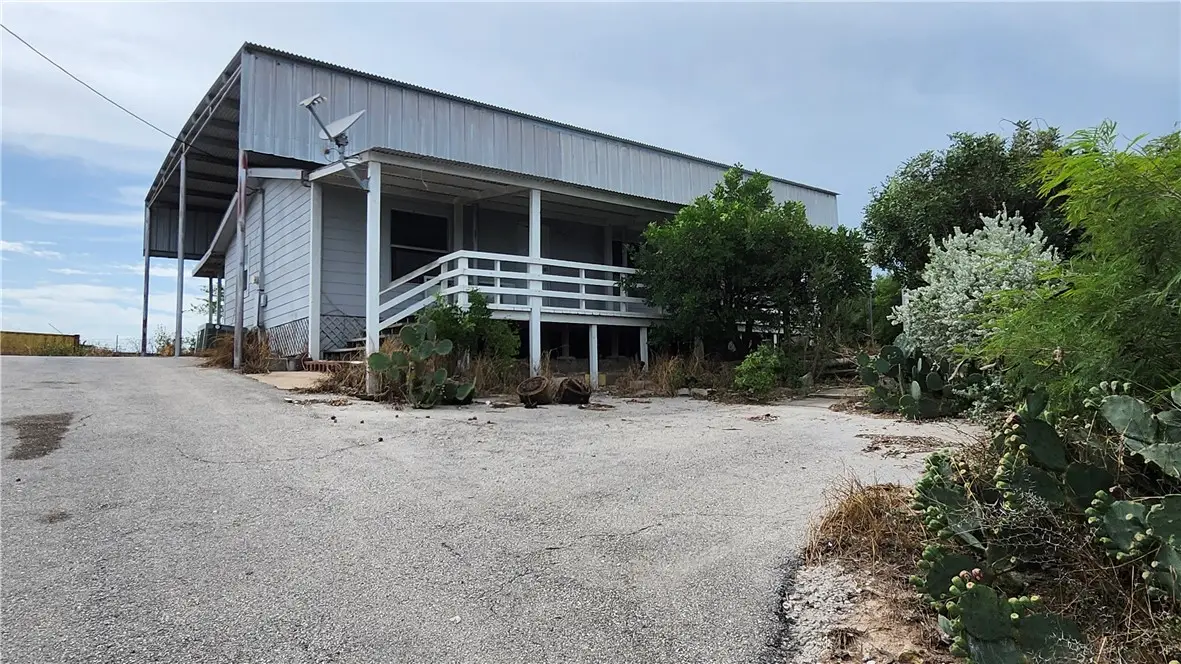 211 S Vista Drive, Sandia, TX 78383 - Image #1