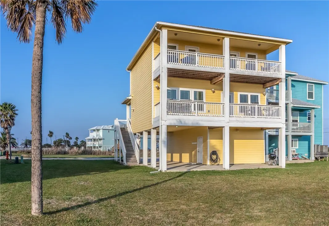 162 La Concha Boulevard #18, Port Aransas, TX 78373 - Image #1