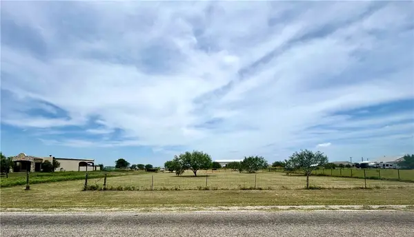 4268 Fm 1694, Robstown, TX 78380