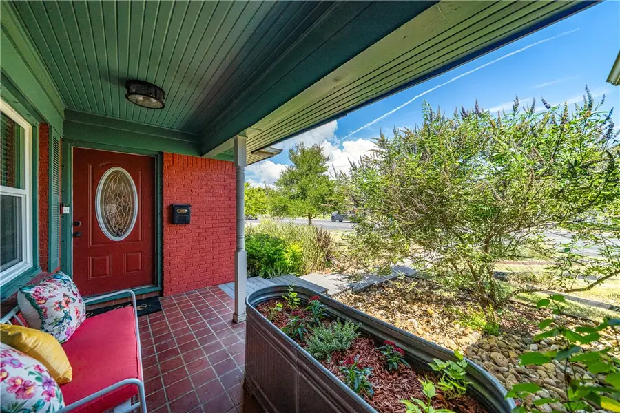 345 Doddridge Street, Corpus Christi, TX 78411 - Image #2