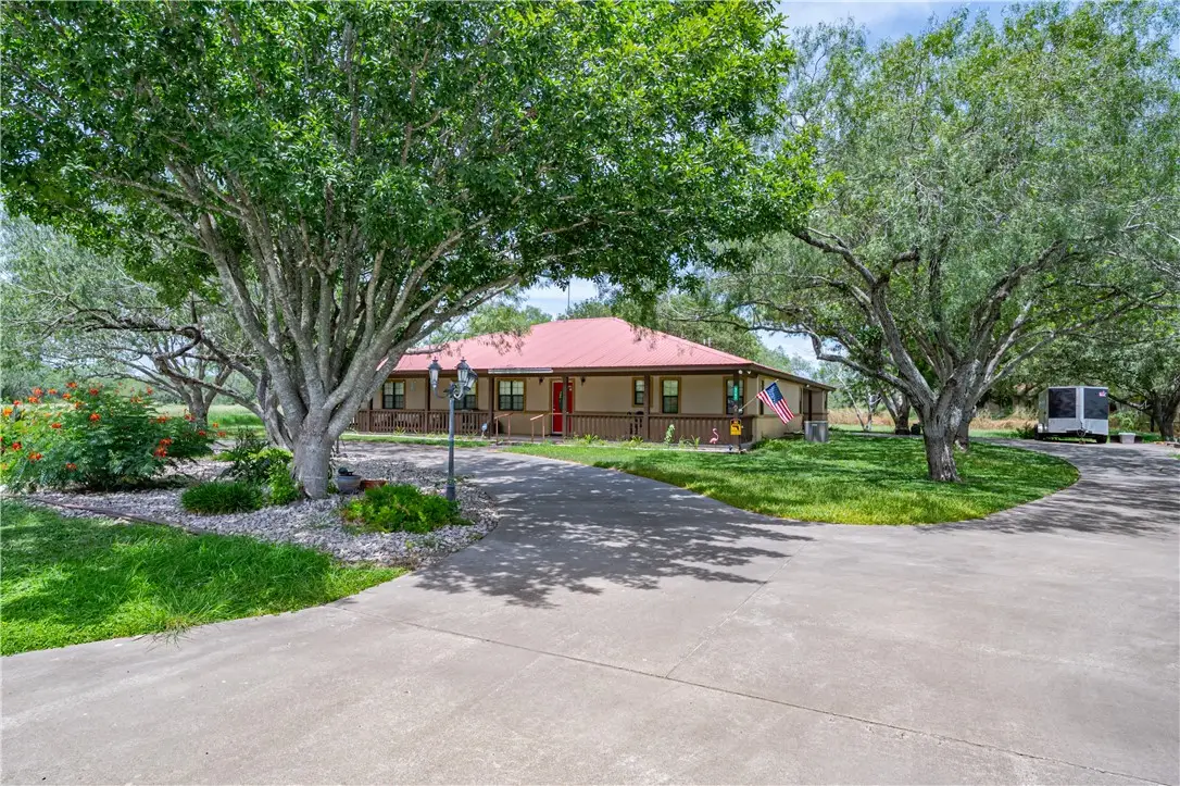 3791 Elm Drive, Beeville, TX 78102 - Image #1