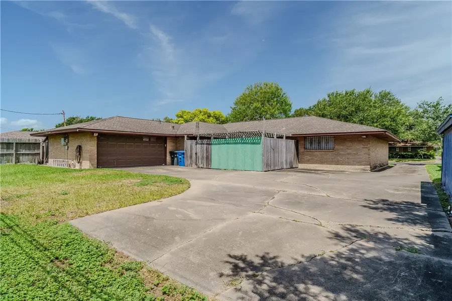 741 Monette Drive, Corpus Christi, TX 78412 - Image #3