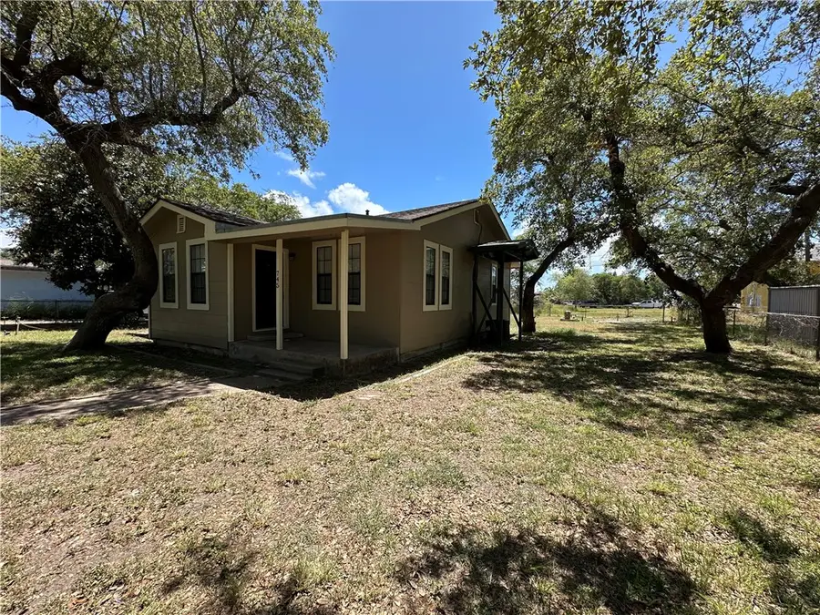 745 S Rife Street, Aransas Pass, TX 78336 - Image #3