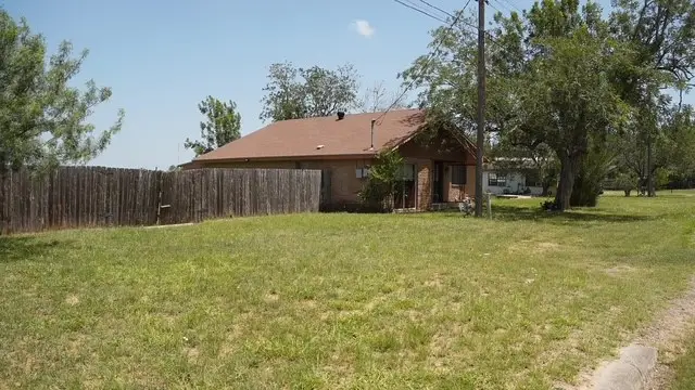 1108 Marcos Hinojosa Avenue, Hebbronville, TX 78361 - Image #2