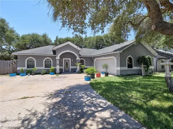 107 Pelican, Aransas Pass, TX 78336