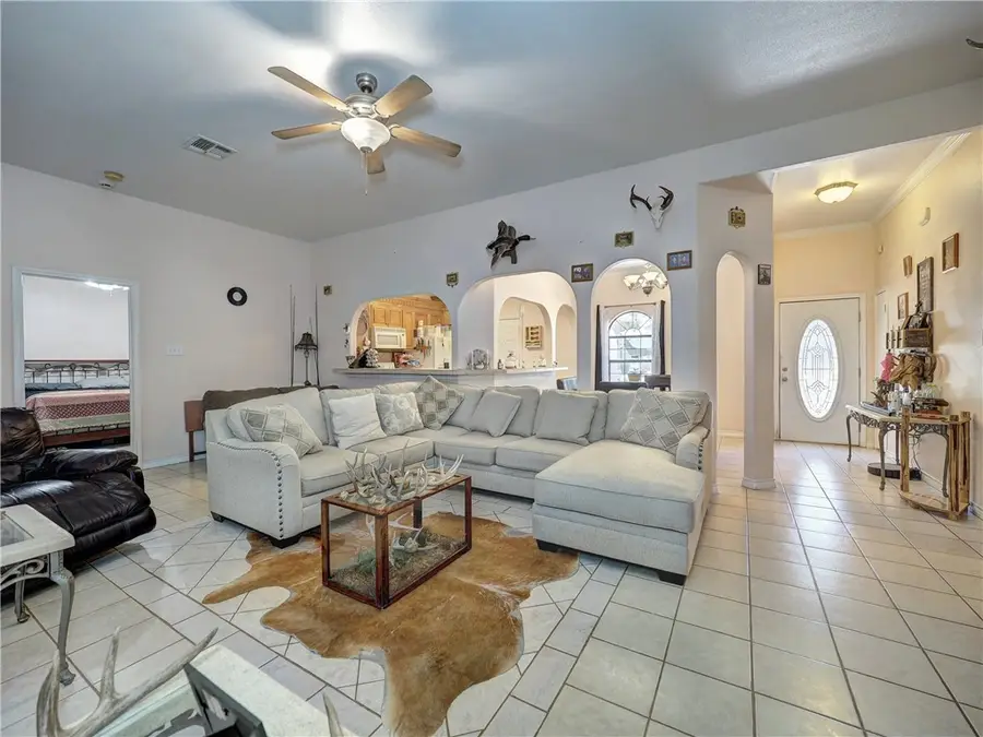107 Pelican, Aransas Pass, TX 78336 - Image #3