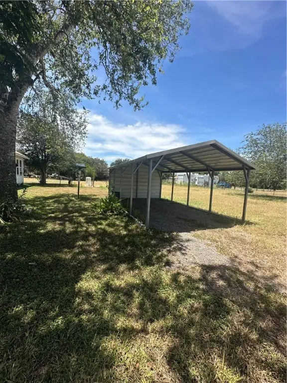 322 S 7th Street, Skidmore, TX 78389 - Image #3