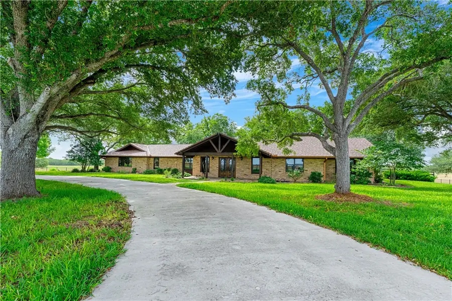 4279 Fm 791, Falls City, TX 78113 - Image #2