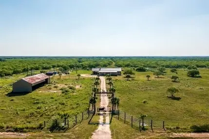 #694 Us-281 Highway, Falfurrias, TX 78355 - Image #1