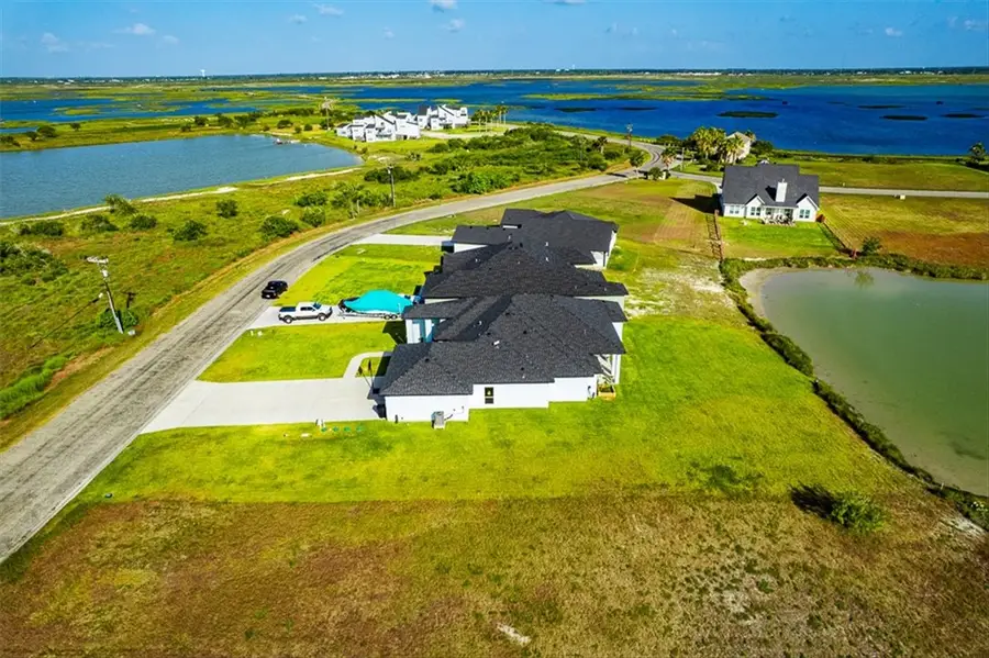 1118 Cape Velero Drive, Rockport, TX 78382 - Image #3