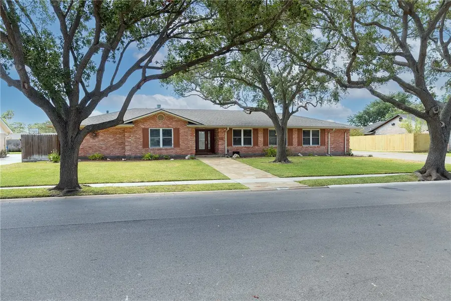 257 Cape May Drive, Corpus Christi, TX 78412 - Image #2