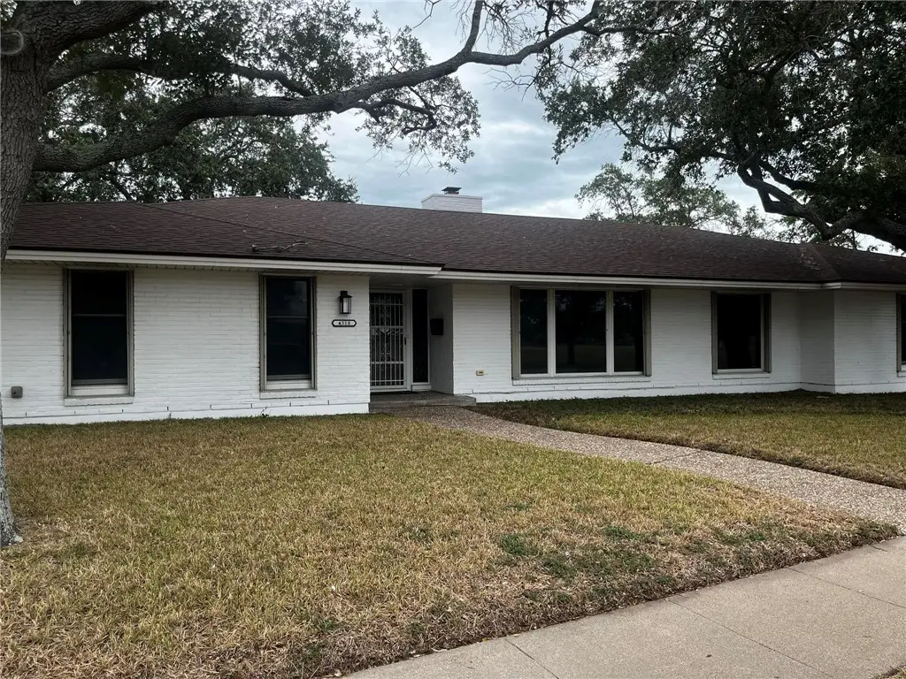 4518 Congressional Drive, Corpus Christi, TX 78413 - Image #1