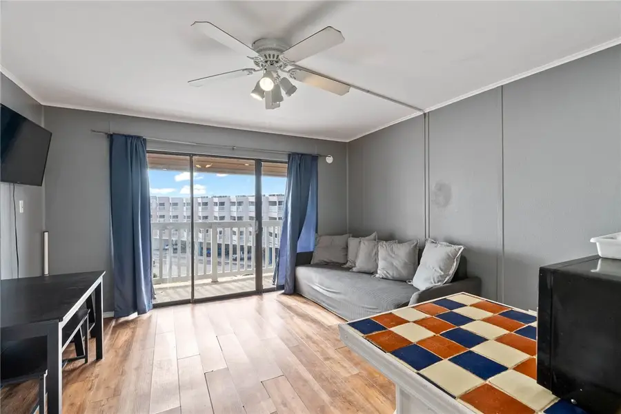 3938 Surfside Boulevard #2332, Corpus Christi, TX 78402 - Image #2