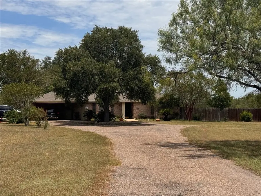 296 County Road 1601, Alice, TX 78332 - Image #2