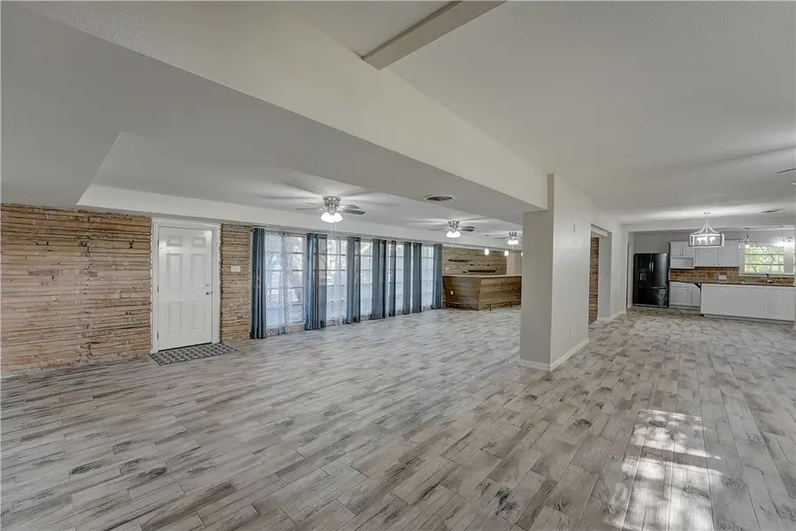 1059 S Mccampbell Street, Aransas Pass, TX 78336 - Image #3