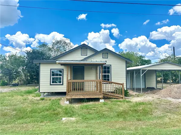 310 Driscoll Street, Woodsboro, TX 78393