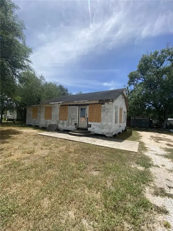 629 SW 7th Street, Premont, TX 78375 - Image #2