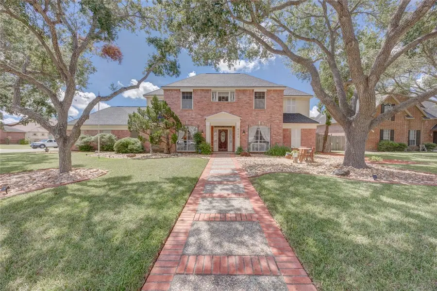 8002 Villefranche Drive, Corpus Christi, TX 78414 - Image #2