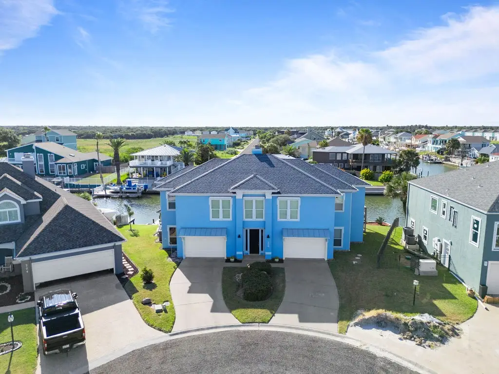 205 Sandy Cove, Rockport, TX 78382 - Image #1