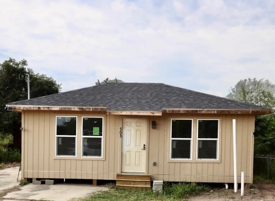 503 Oliver Street, Alice, TX 78332 - Image #2