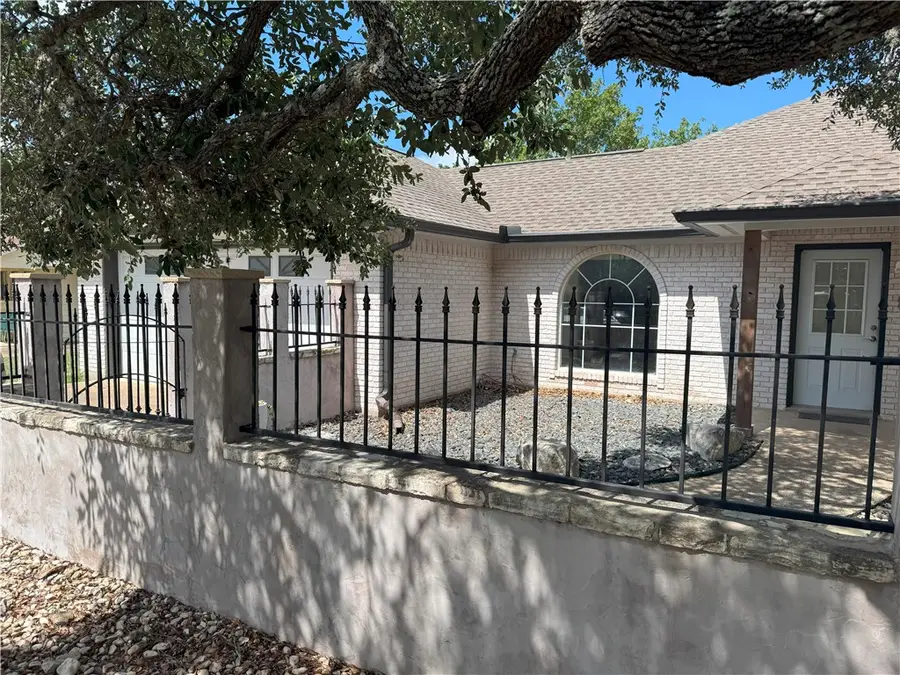 1132 5th, Comfort, TX 78013 - Image #2