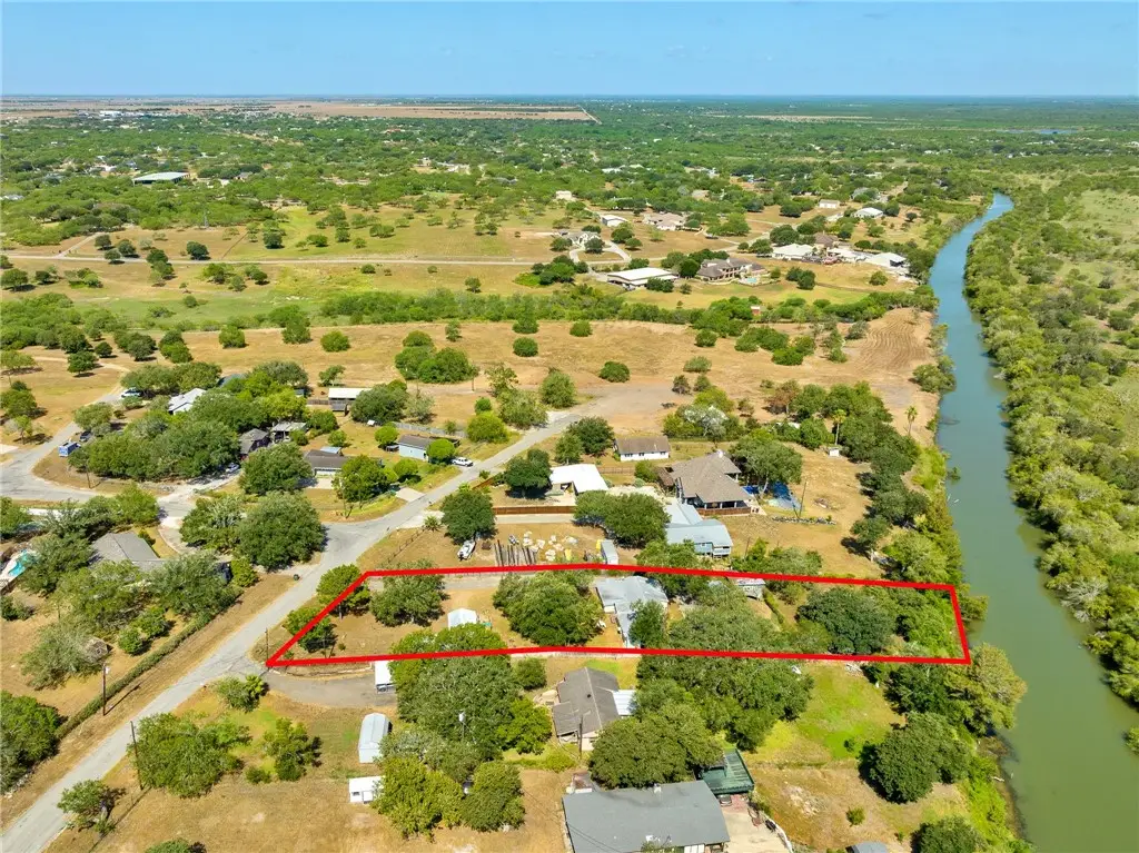 3878 N Riverview Drive, Robstown, TX 78380 - Image #1
