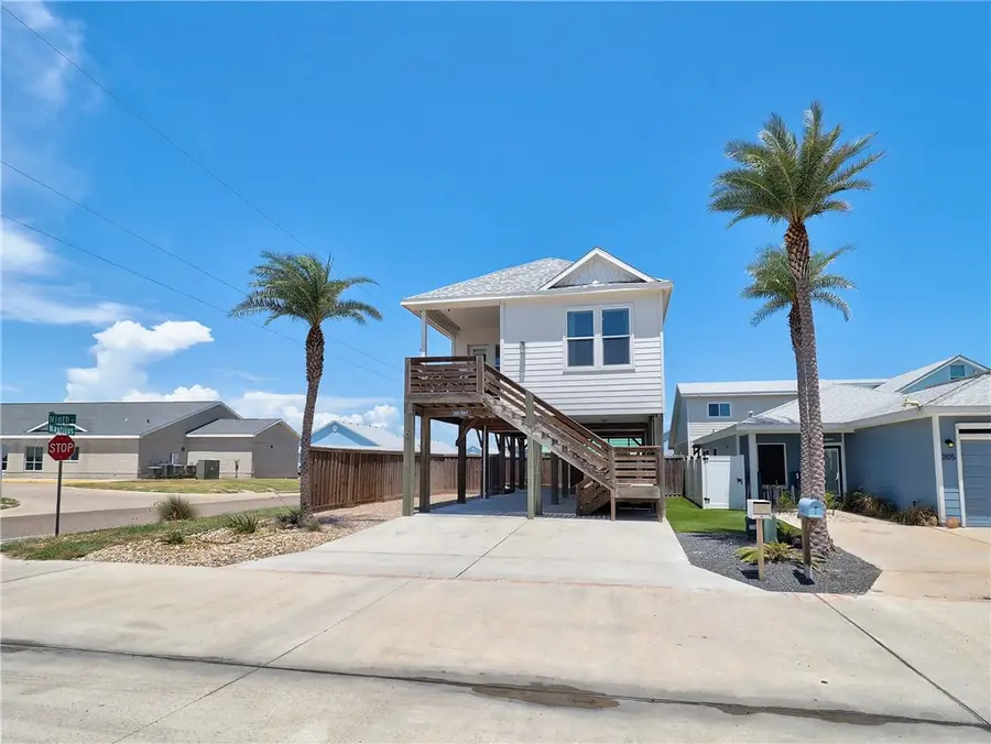 201 Nautilus Street, Port Aransas, TX 78373 - Image #2